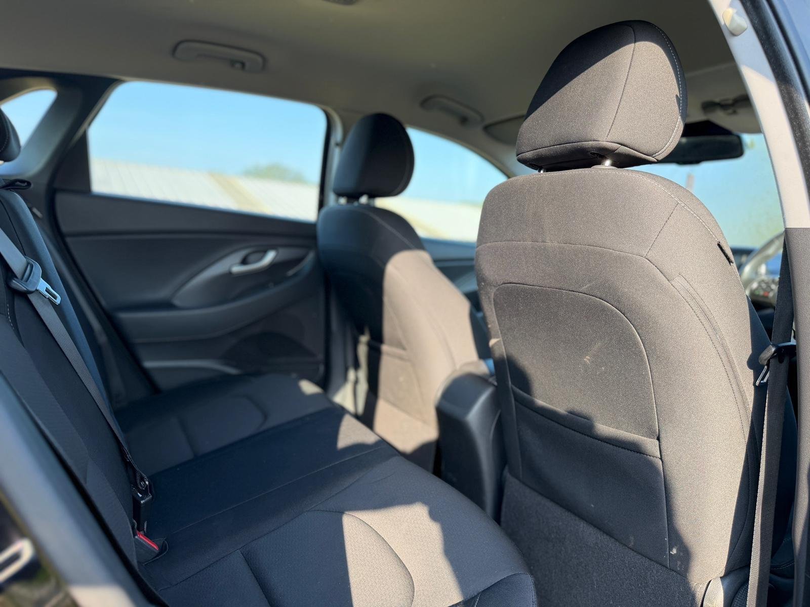 2018 Hyundai i30 thumbnail 15